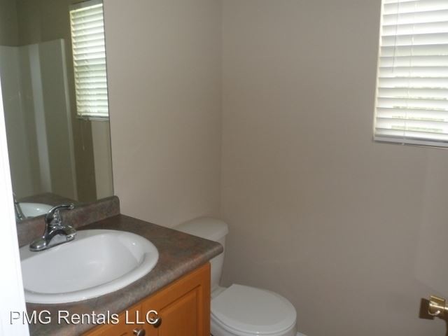 Building Photo - 9000 Whispering Pines Blvd