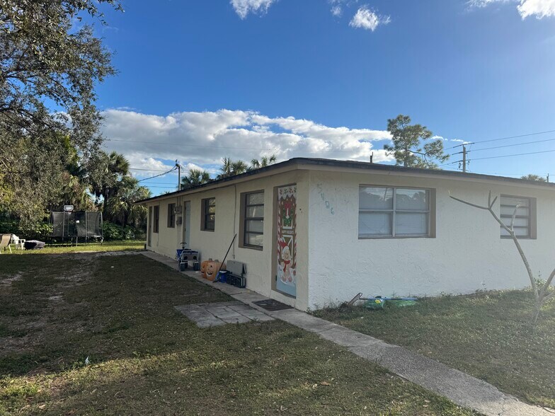 Building Photo - 5406 Sholtz St