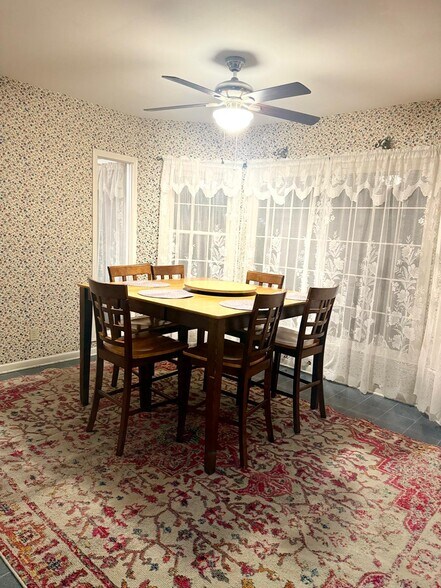 Building Photo - 5326 Main St