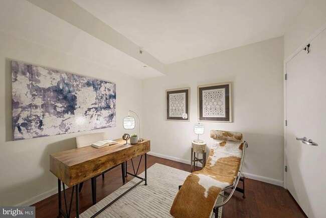 Building Photo - 355 I St SW