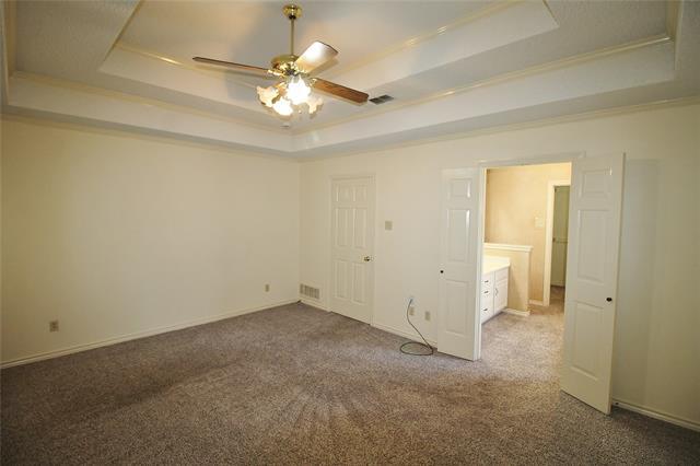 Building Photo - 1327 High Ridge Dr