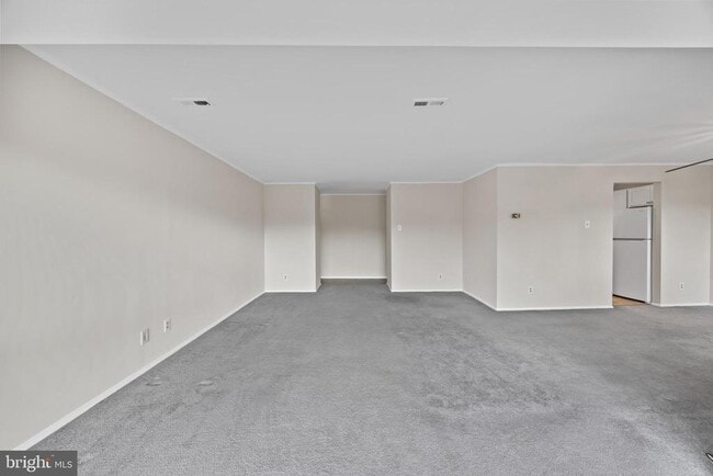 Building Photo - 10118 Little Pond Pl