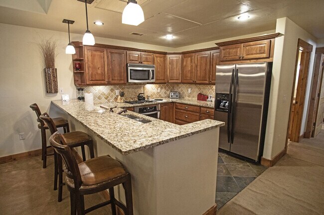 Building Photo - 2905 Mountaineer Cir