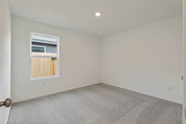 Building Photo - 14801 N Ascot Bend Cir