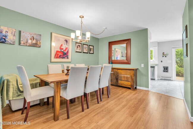 Building Photo - 414D Andover Dr