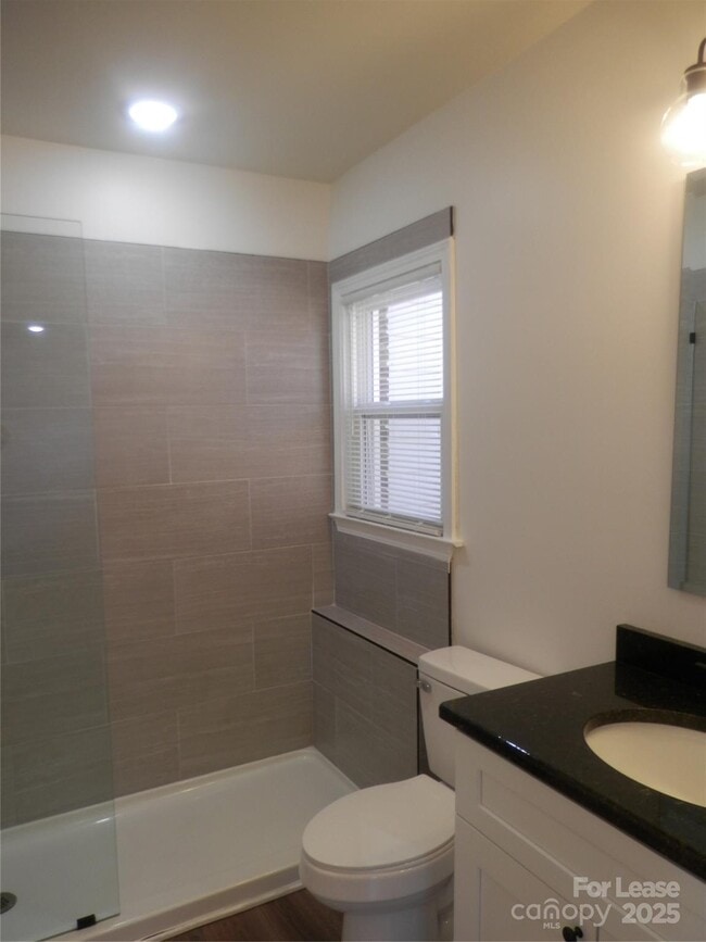 Building Photo - 1712 Washington Ave