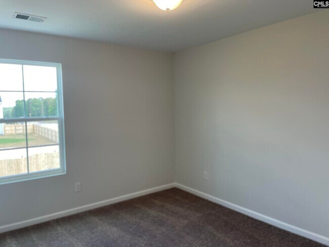 Building Photo - 424 Eclipse Ln