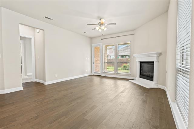 Building Photo - 4121 Angelina Dr