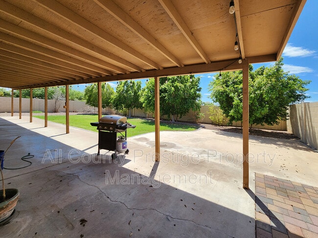 Building Photo - 4701 W Charleston Ave