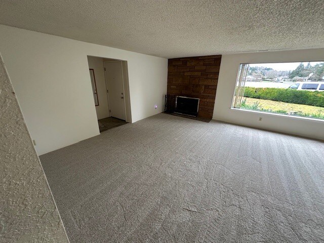 Building Photo - 107 N St SE