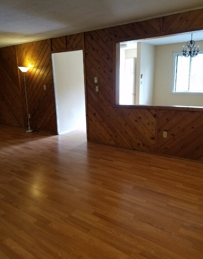 Building Photo - 1546 Black Birch Way