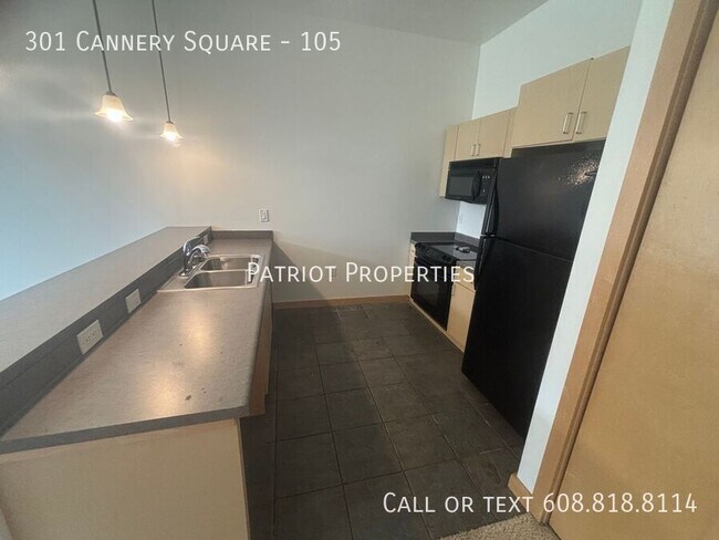 Building Photo - 301 Cannery Square