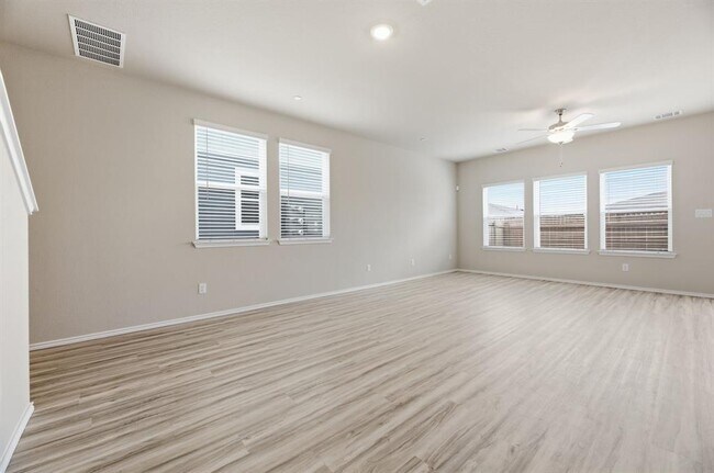 Building Photo - 12809 Village Spun Plz