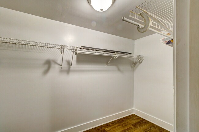 Building Photo - 207 Ramsey St