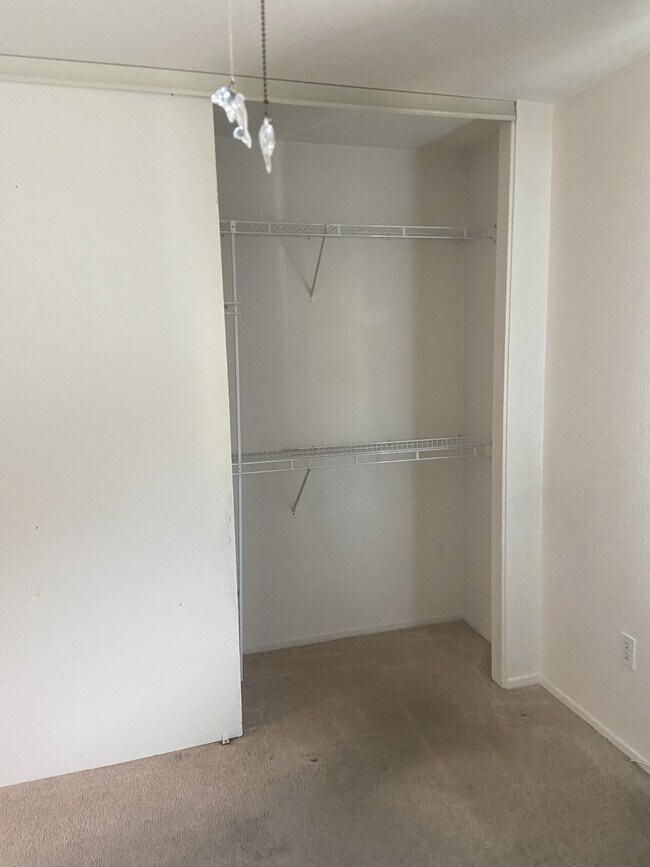 Building Photo - 1186 Via Santa Paulo