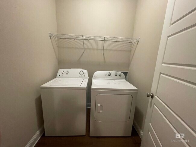 Building Photo - 7824 Barrington Ln