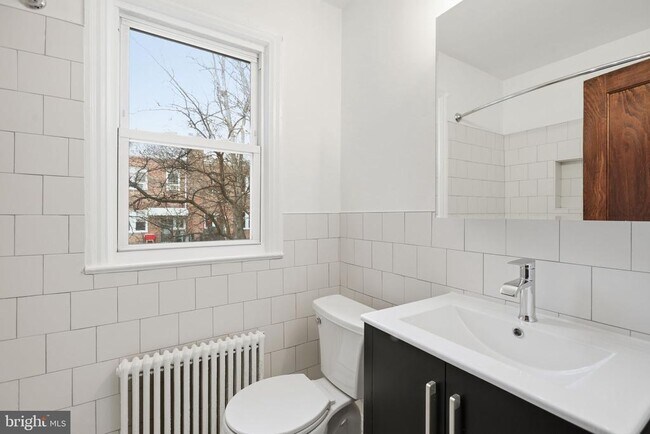 Building Photo - 4026 9th St NE