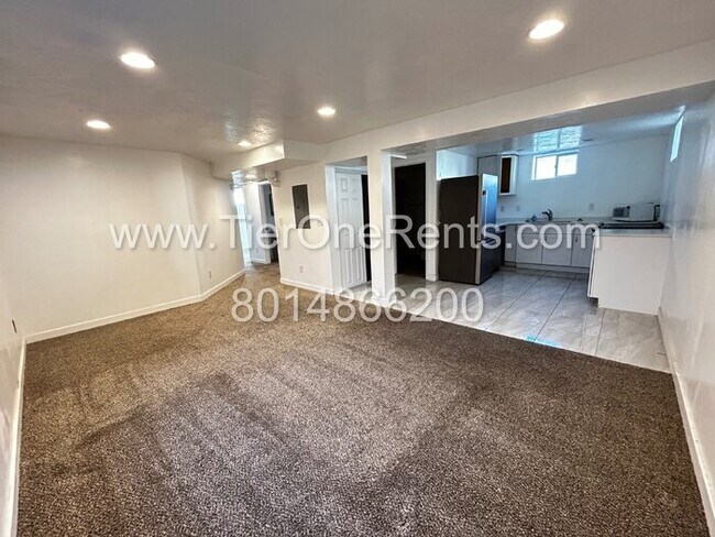 Building Photo - This property offers a NO DEPOSIT option a...