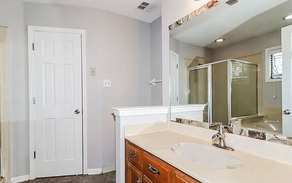 Building Photo - 2654 Van Eaton Ln