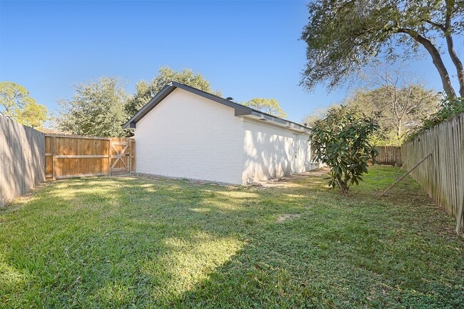 Building Photo - 12939 Westhorpe Dr