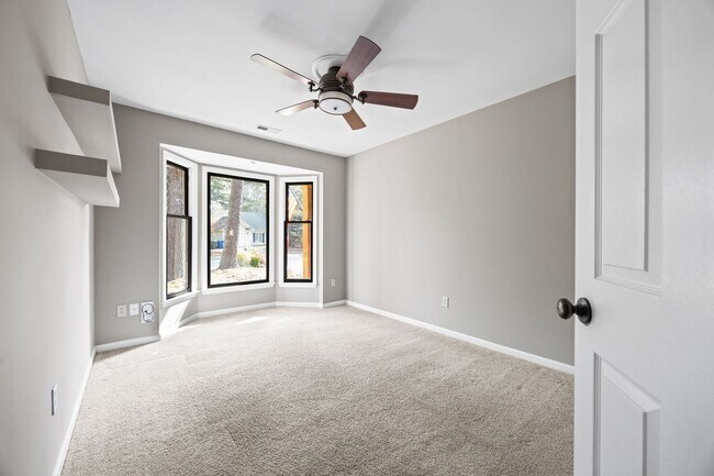 Building Photo - Charming 3BR Home with Large Private Yard Near Downtown Raleigh