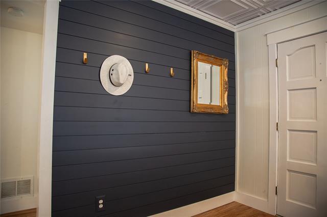 Building Photo - 405 S Colorado St