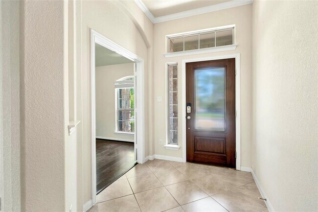 Building Photo - 1005 Fountain Grass Way