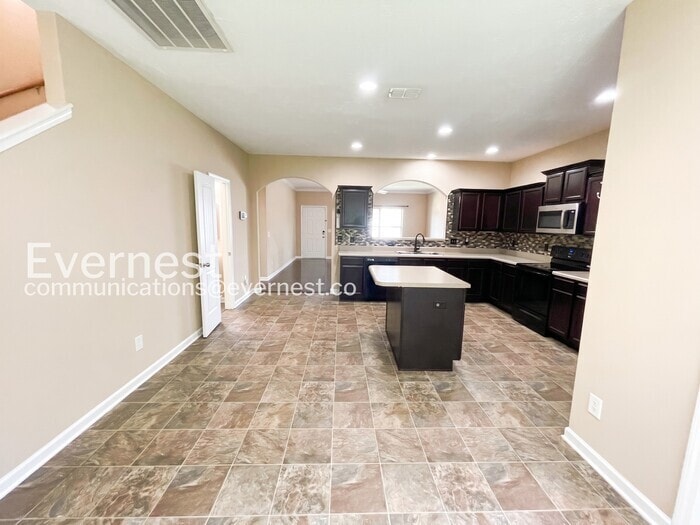 Building Photo - 1408 Rockglade Run