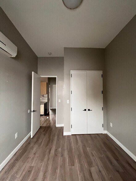 Building Photo - 73 Arlington Ave