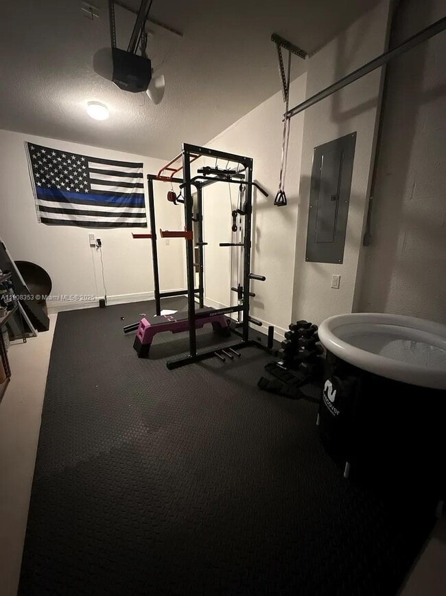 Building Photo - 1442 SE 23rd Terrace