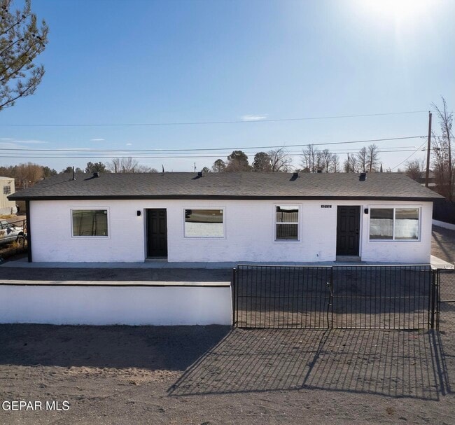 Building Photo - 10752 Mellward Rd