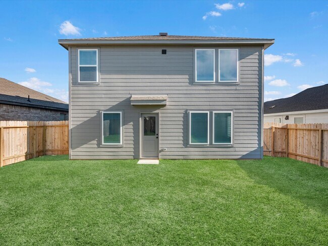 Building Photo - 25433 Carnation Ct