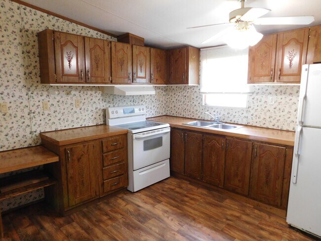 Building Photo - 308 Athens Pike