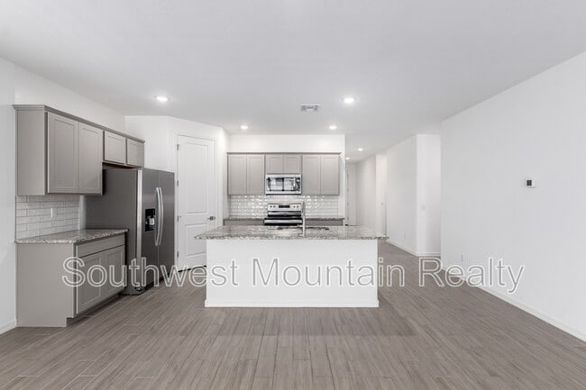 Building Photo - 22862 E Bonanza Way