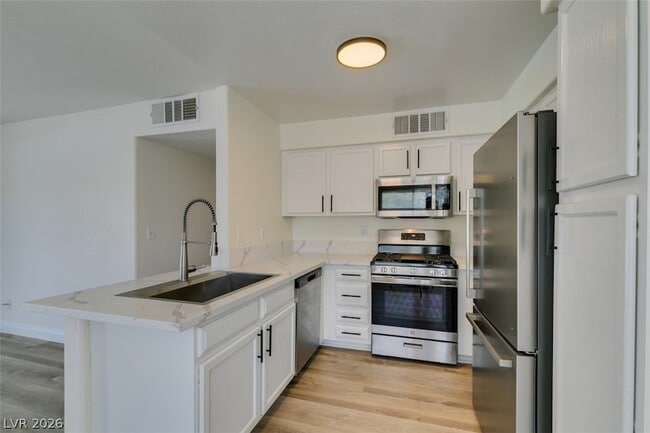 Building Photo - 3065 Casey Dr