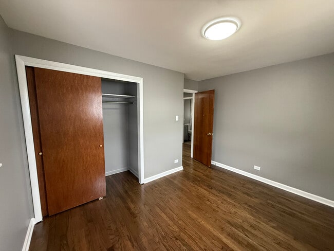 Building Photo - 7616 S Lorel Ave