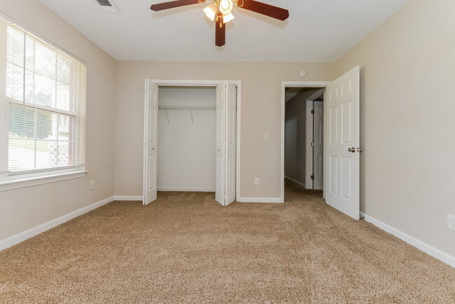Building Photo - 3826 Dogwood Farm Rd