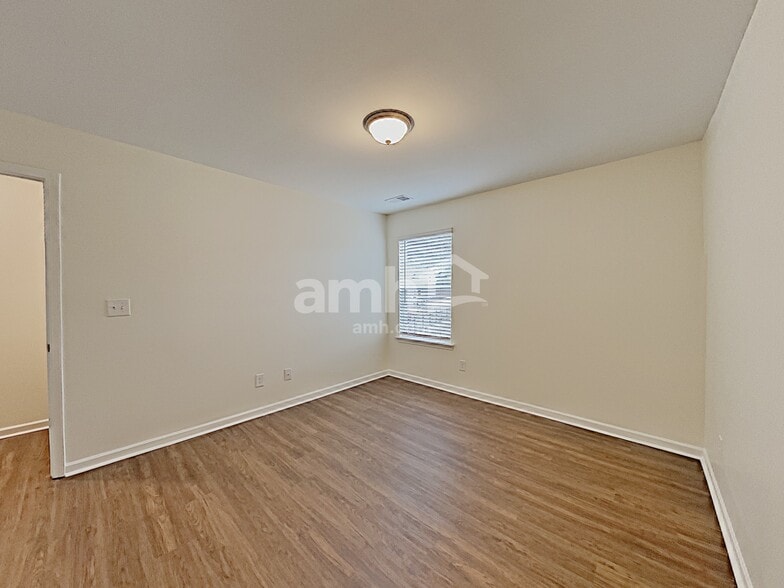 Building Photo - 277 Ivy Brook Dr