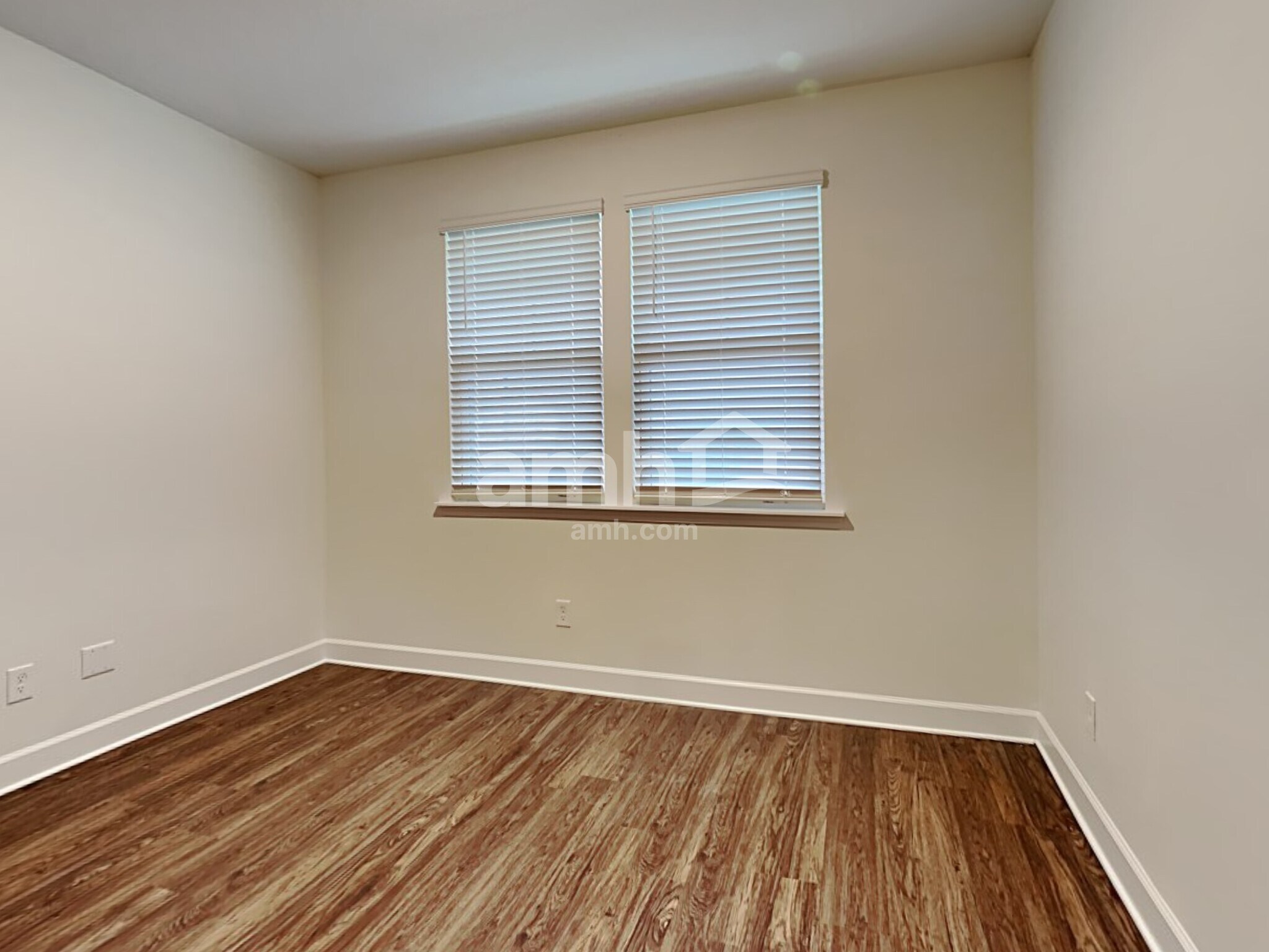 Building Photo - 6463 Atlantic Bch Ave