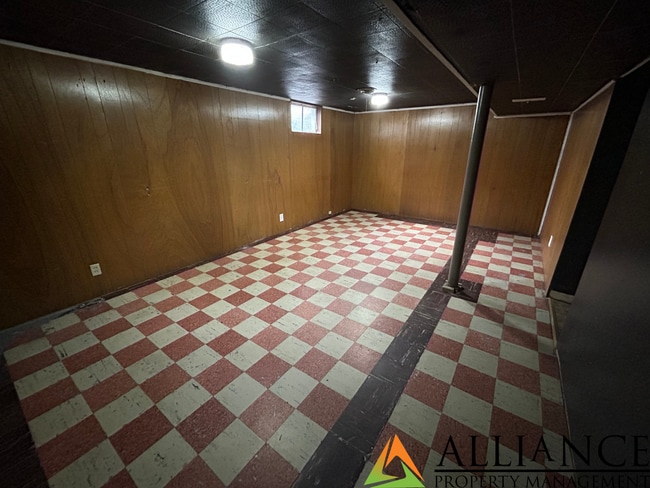 Building Photo - Cute 3 bedroom home!