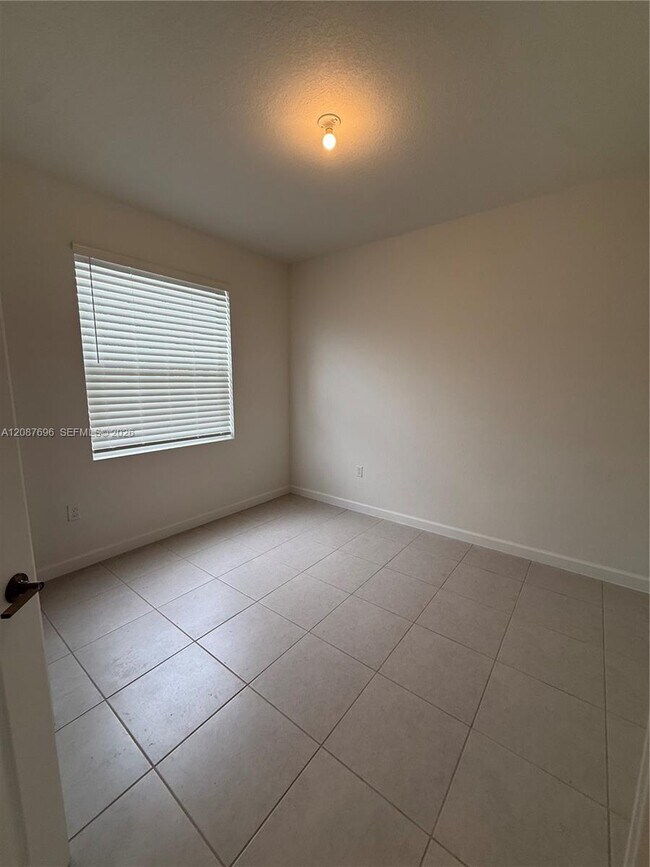 Building Photo - 35757 SW 178th Pl