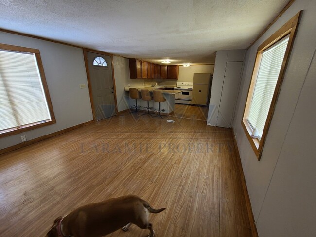 Building Photo - 3 Bedroom South of Laramie