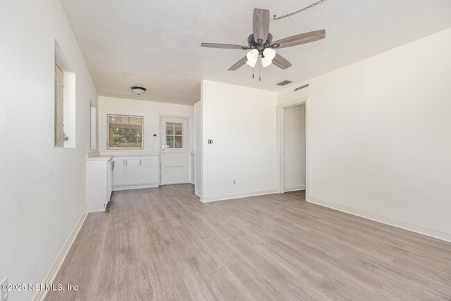 Building Photo - 6022 Sudbury Ave