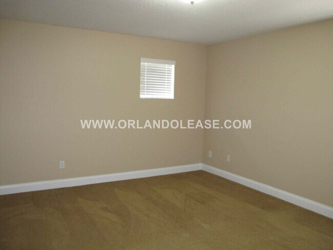 Building Photo - Spacious 4 Bed / 3.5 Bath Home in Gated Toscana