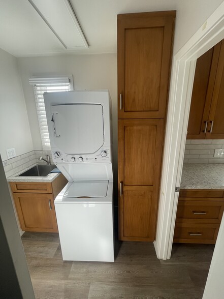 Wash Room w/ sink and broom closet/storage - 2826 Alsace Ave