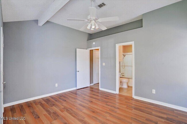 Building Photo - 607 Harbor Ridge Dr