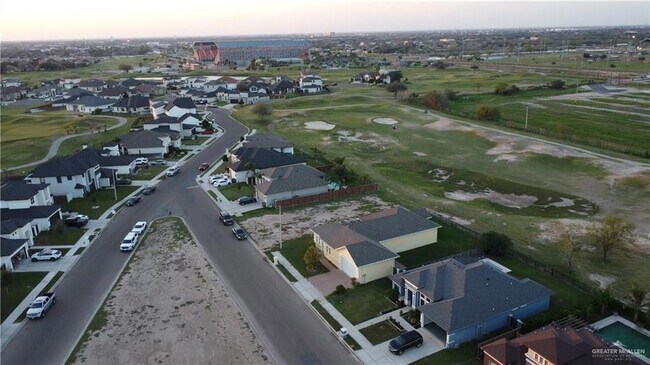 Building Photo - 3403 Lago Washington