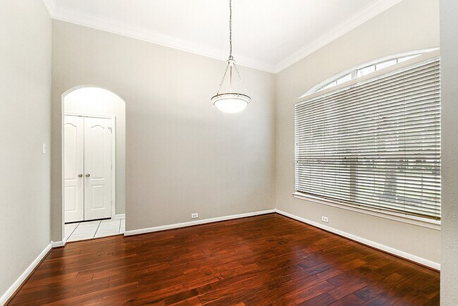 Building Photo - 5035 Logans Landing Ln