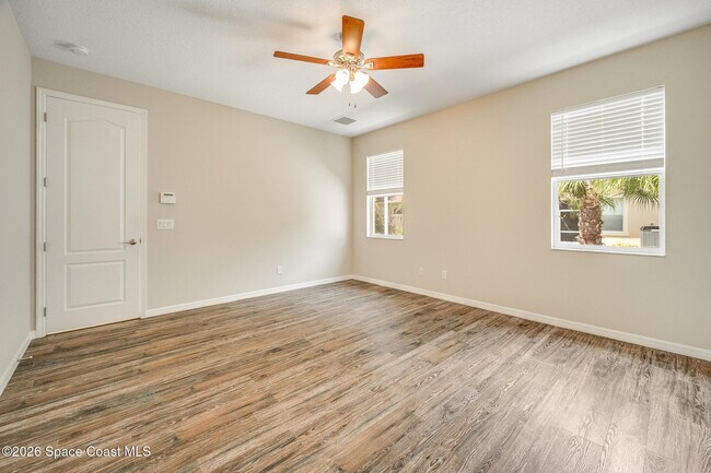 Building Photo - 5748 Tamarac Dr