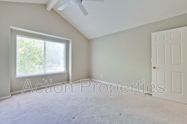 Building Photo - 11754 Ridge Creek Ct